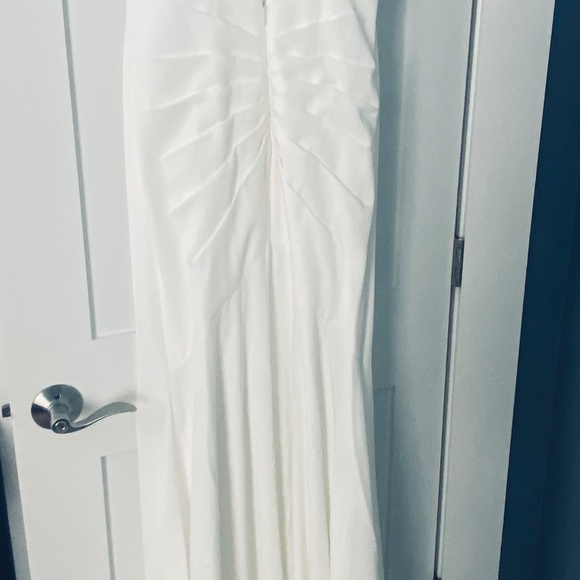 Pronovias Garni - Picture 4 of 6